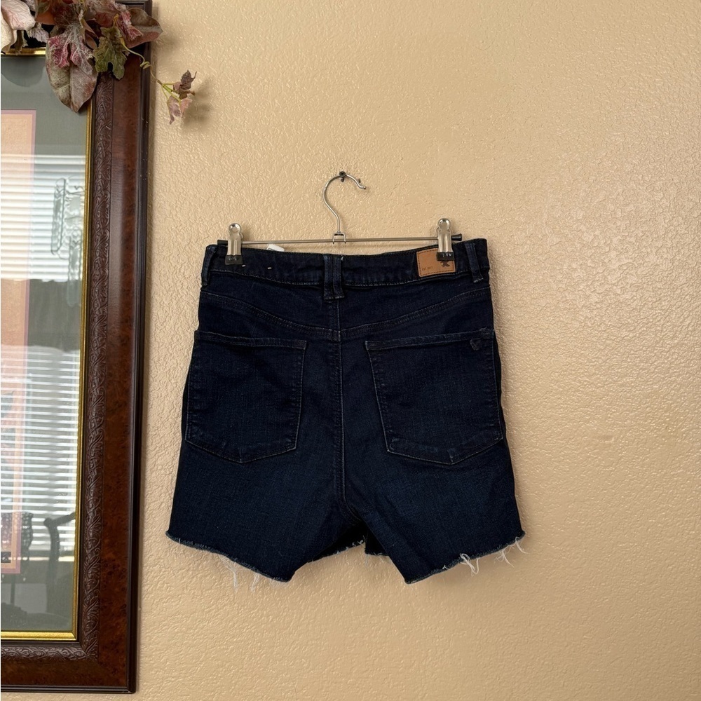 American Eagle Outfitters Super Stretch High Rise Shorts Size 6 - Picture 2 of 4
